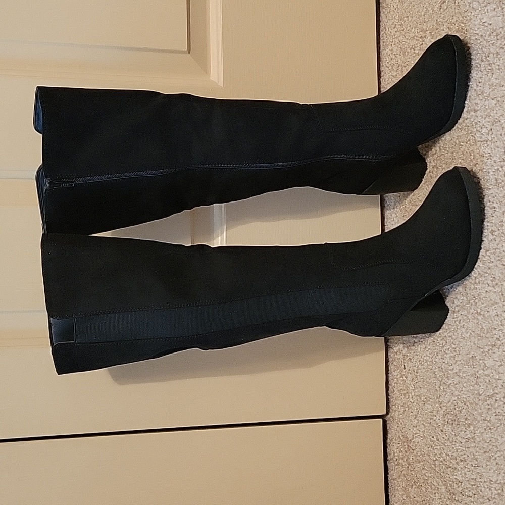 Brand New SO Boots